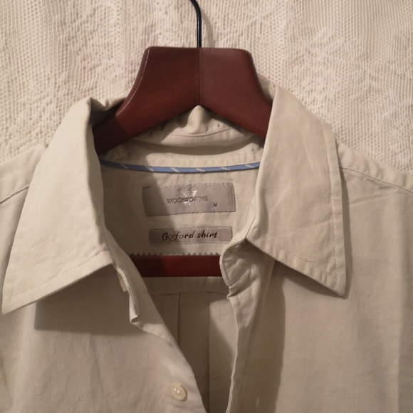 3/$20 Woolworths short sleeve light khaki shirt - Picture 4 of 11